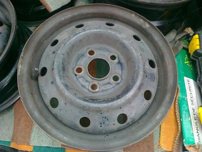 Felga subaru 5 ,5jj14 fi 57.jpg