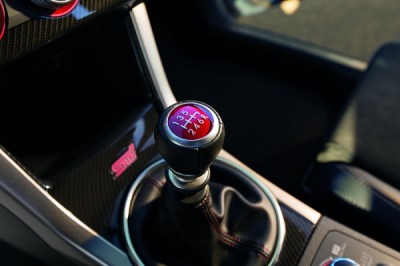 L_STI shift knob.jpg