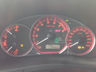 Subaru_Kontrolki.jpg