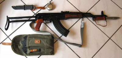 akms04.jpg
