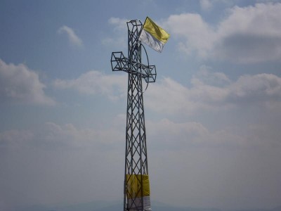 E2.JPG