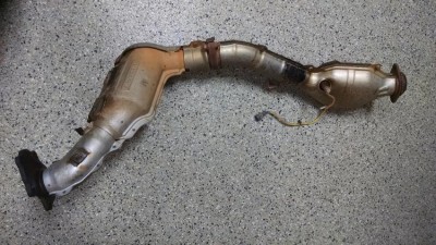 OEM downpipe with two cats.jpg