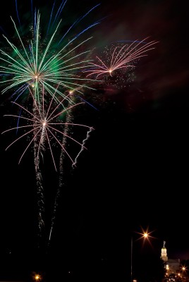 fireworks.jpg (198.96 KiB) Przejrzano 818 razy fireworks.jpg