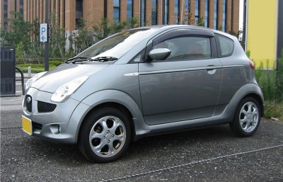 800px-2005_Subaru_R1.jpg