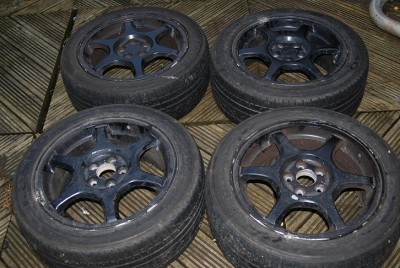 6 spokes wheels-black.jpg