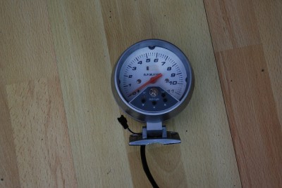 auto gauge -rev.jpg